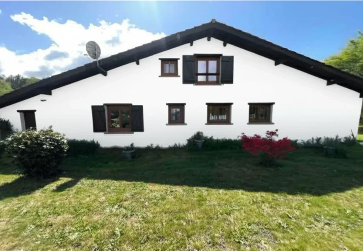 Welche Farbe für Hausfassade? Ratgeber & Entscheidungshilfe 2026