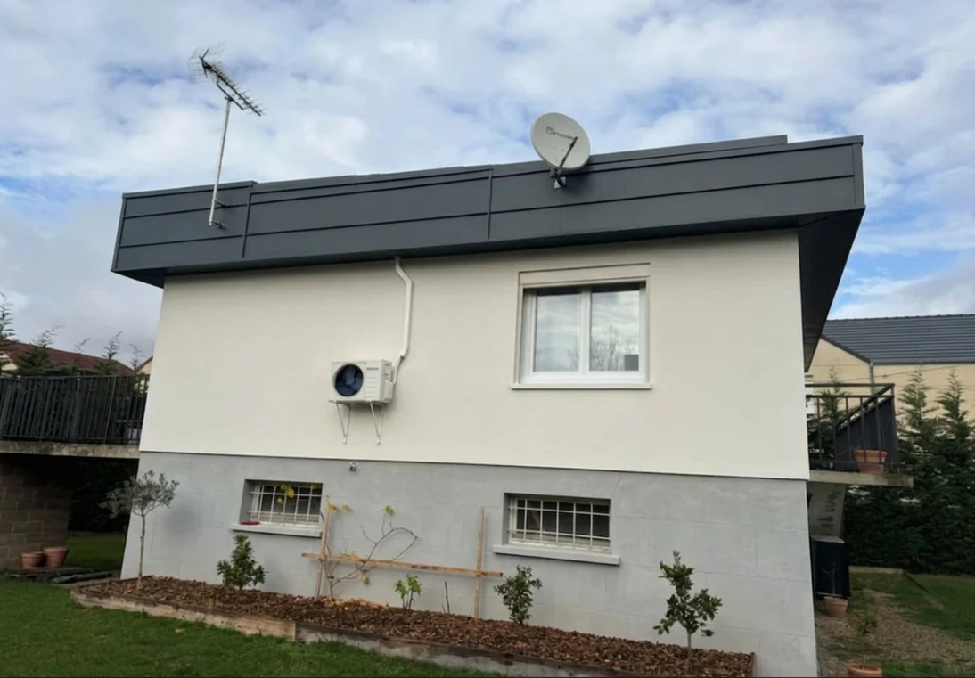 Vorher — Fassade ohne Perlweiss + Anthrazitgrau (Moderne)