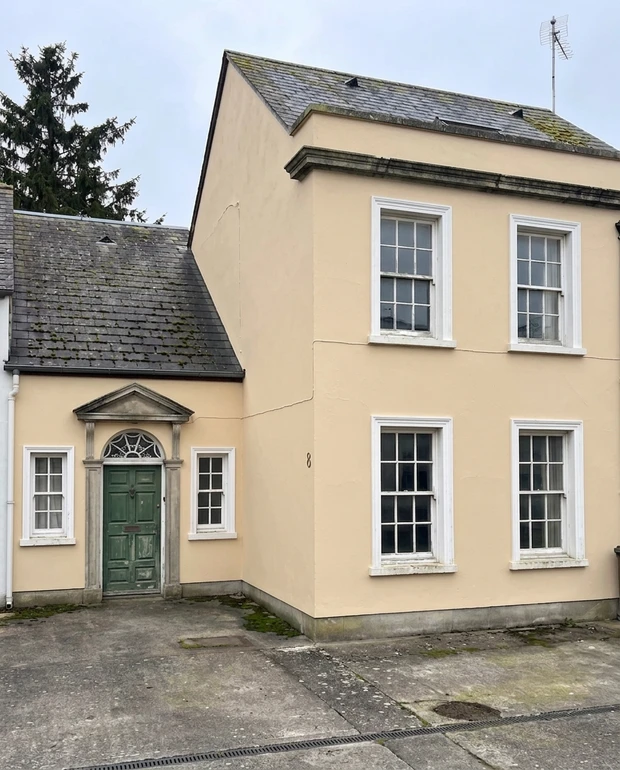 House facade in Georgian Cream after AI colour preview