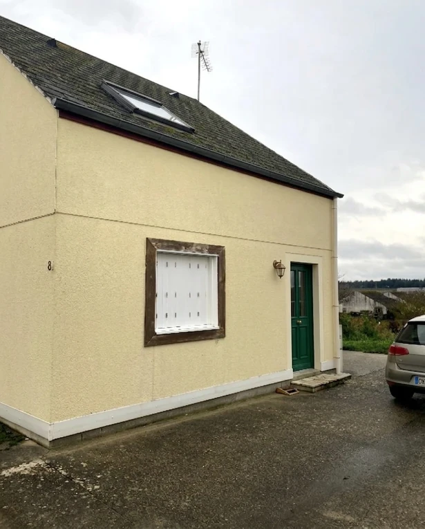 Before — facade without Clotted Cream + Heritage Green (Country)