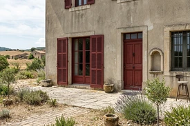 Avant — facade sans Blanc Calcaire + Rouge Pompeien (Meridional Provencal)