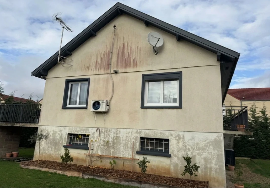 Before — facade without Silver Gray + Charcoal (Contemporary)