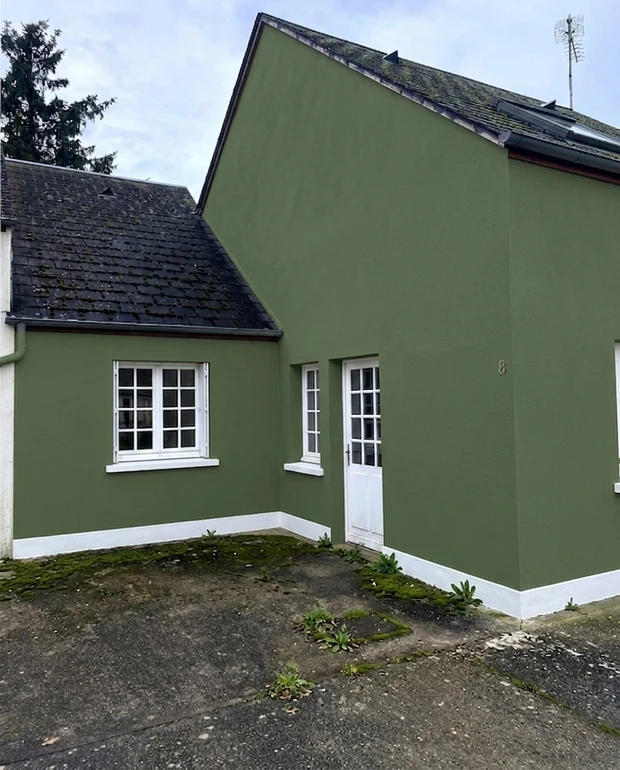 Moosgruen + Reinweiss — Landhaus