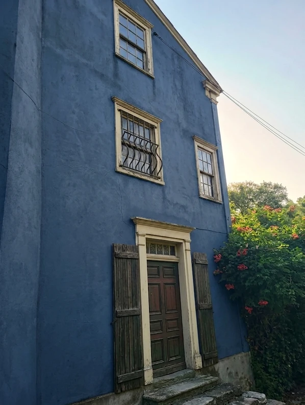 Navy Blue + Cream — New England Classic