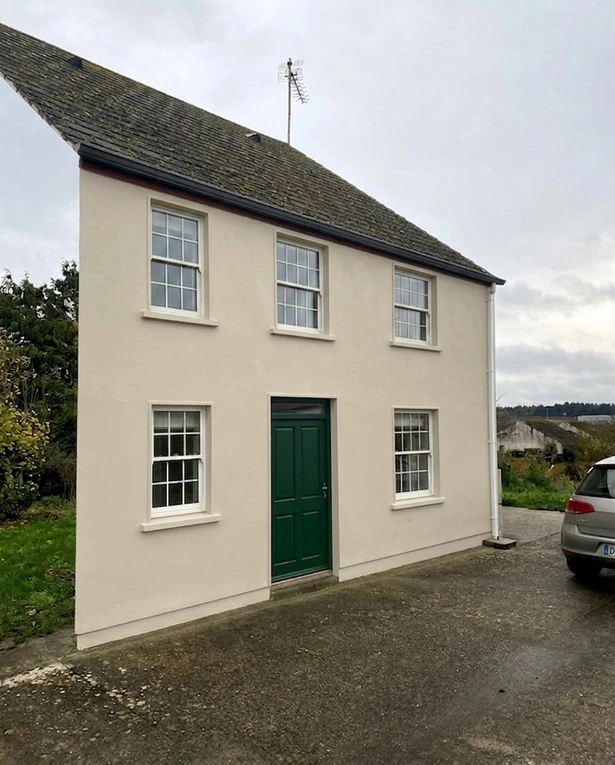 Portland Stone (Farrow & Ball No. 77) + Racing Green (Farrow & Ball Duck Green No. 274) — Georgian