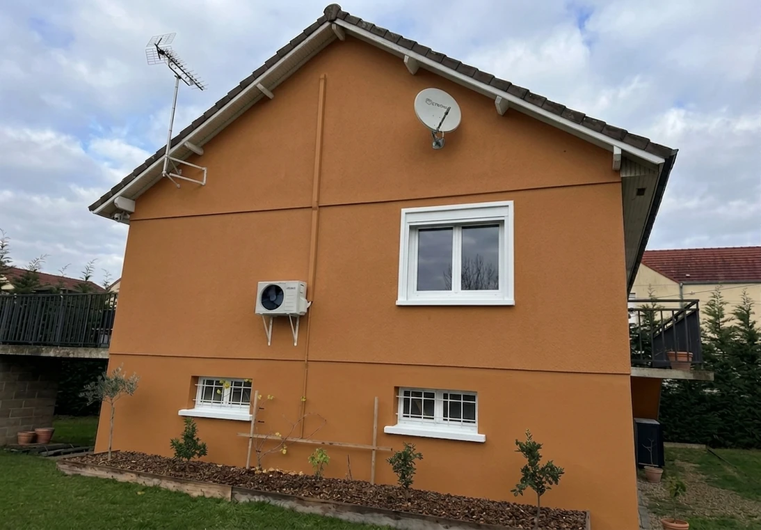 Orangebraun + Reinweiss — Klassisch