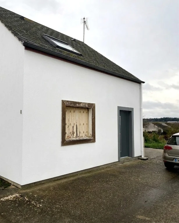 Reinweiss + Dunkelgrau — Moderne