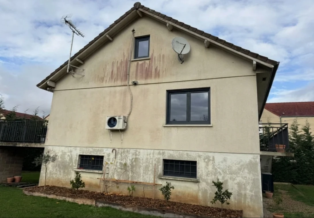 Vorher — Fassade ohne Reinweiss + Anthrazitgrau (Moderne)